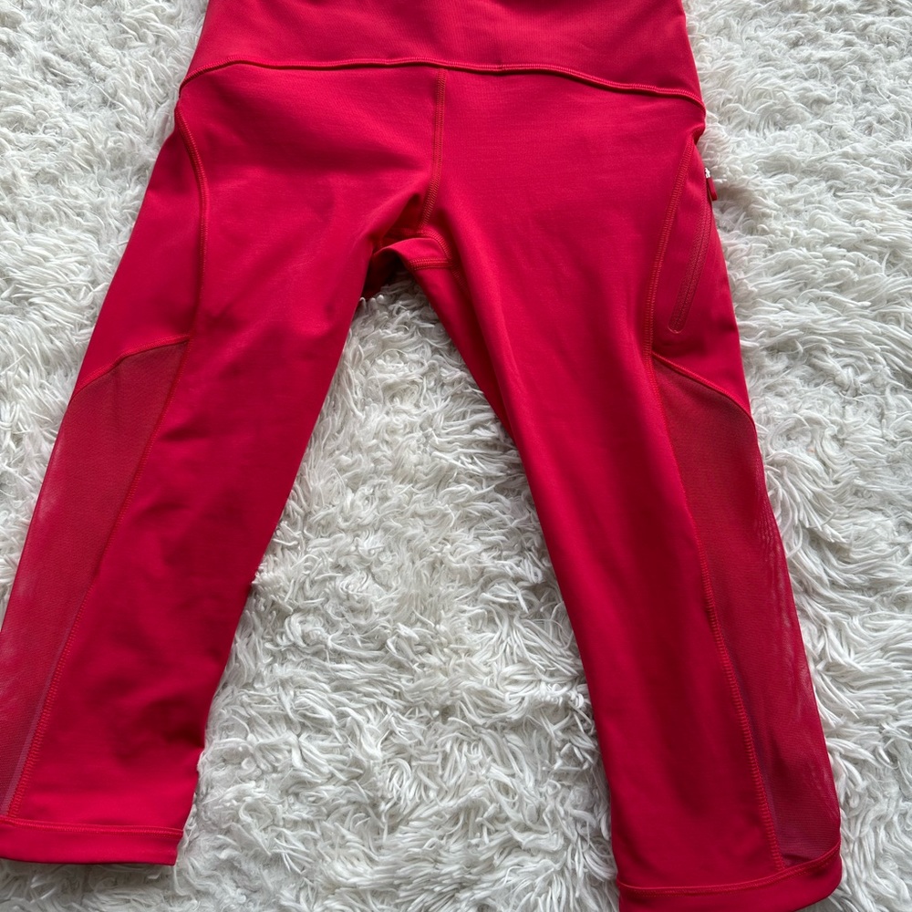 Lululemon Women's Sun Runner Crop Fuchsia Pink Leggings Size 4 - Picture 2 of 15